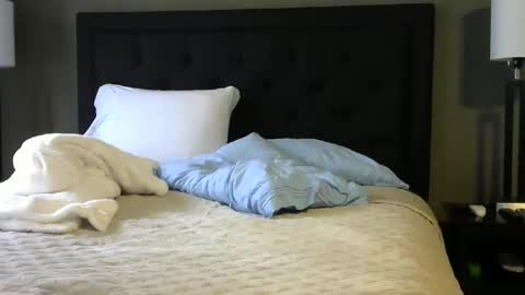 Gwendolyn Beaumont online show from March 23, 2026, 5:39 pm