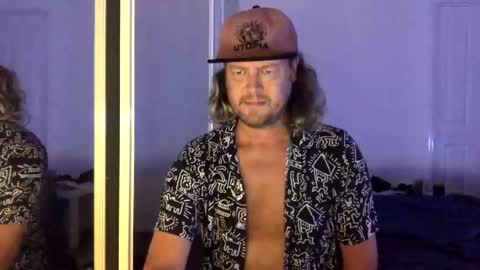 gcsurfer81 online show from March 13, 2026, 8:10 am