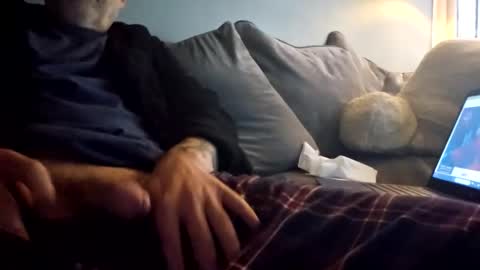 Snapshot of geeman987 chatting on October 25, 2025, 4:46 pm geeman987 online show from October 25, 2025, 4:46 pm