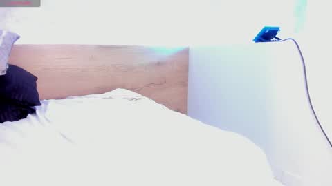 geminis muentes online show from January 3, 2025, 5:50 am