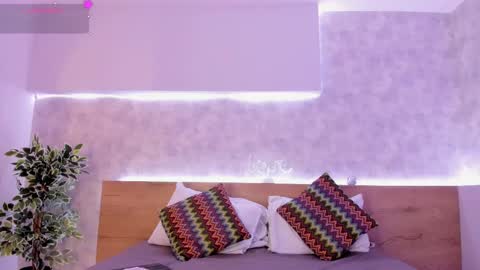 geminis muentes online show from February 10, 2025, 2:30 am