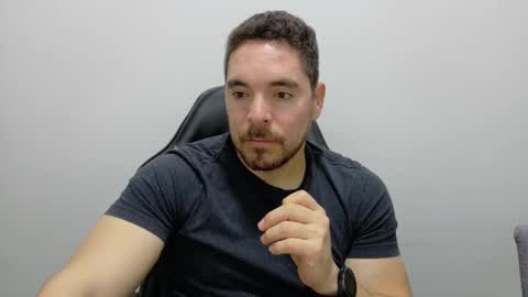 genesis_wb online show from October 4, 2025, 3:37 am