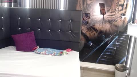 Snapshot of genesisrea__ chatting on October 4, 2025, 6:33 am genesisrea__ online show from October 4, 2025, 6:33 am