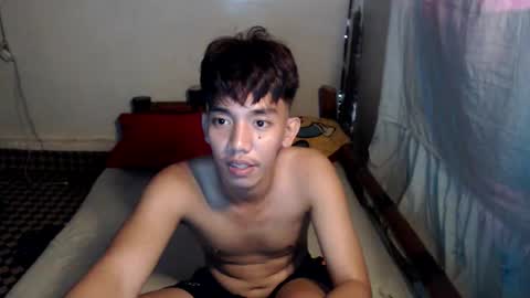 Rayl online show from October 27, 2025, 2:48 am