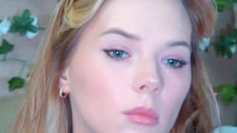 GentleRossi online show from May 25, 2026, 5:19 pm