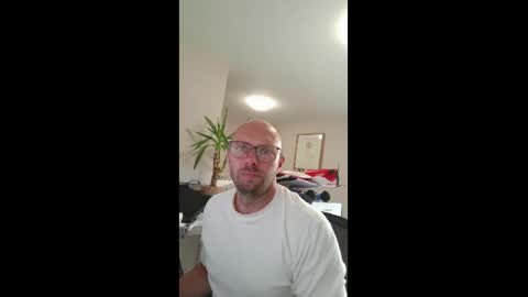 genuinecouple69 online show from October 2, 2025, 1:51 pm