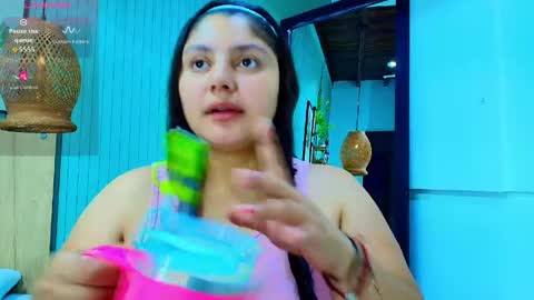 Snapshot of geo_jonnes25 chatting on April 15, 2026, 10:11 am Geo J online show from April 15, 2026, 10:11 am