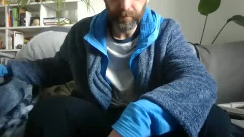 Snapshot of geon2xx chatting on October 30, 2025, 11:33 am Geon online show from October 30, 2025, 11:33 am