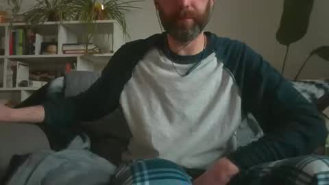 Snapshot of geon2xx chatting on November 3, 2025, 2:07 pm Geon online show from November 3, 2025, 2:07 pm