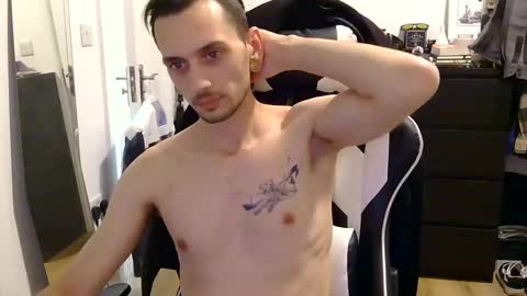 George2323 online show from January 5, 2025, 2:17 am