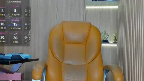 Snapshot of george_diesell_ chatting on February 10, 2026, 4:27 am George online show from February 10, 2026, 4:27 am