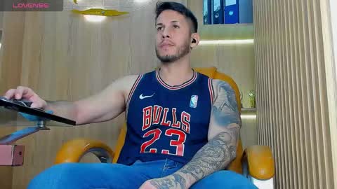 Snapshot of george_diesell_ chatting on February 22, 2026, 8:51 pm George online show from February 22, 2026, 8:51 pm