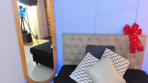 Snapshot of georgina_coule chatting on December 11, 2024, 12:02 pm Georgina Coule online show from December 11, 2024, 12:02 pm