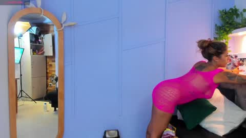 Snapshot of georgina_coule chatting on February 7, 2025, 12:06 pm Georgina Coule online show from February 7, 2025, 12:06 pm