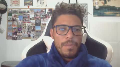 geovannygarrido91 online show from October 28, 2025, 9:17 pm