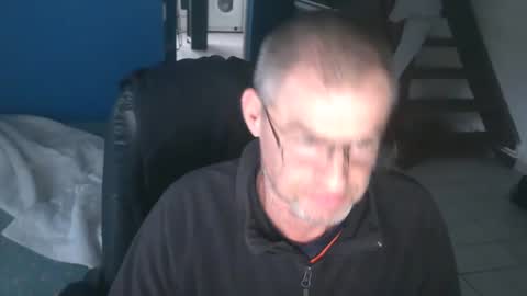 geronemo62 online show from October 15, 2025, 4:51 pm