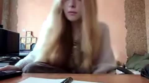 Snapshot of gertrudisturbe chatting on April 3, 2026, 6:11 am Kate online show from April 3, 2026, 6:11 am