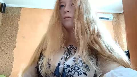 Snapshot of gertrudisturbe chatting on May 16, 2026, 10:08 pm Kate online show from May 16, 2026, 10:08 pm
