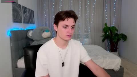 Alex online show from October 21, 2025, 9:32 am