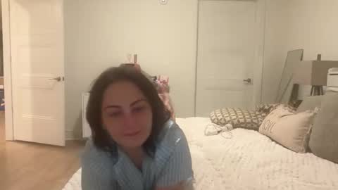 ggstrawberries online show from May 9, 2026, 1:11 am