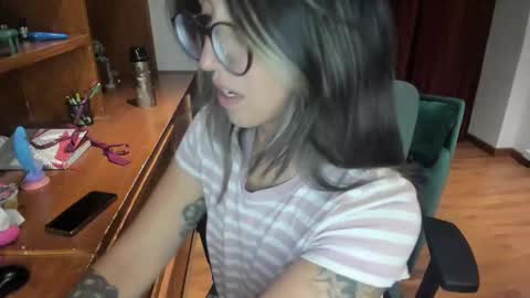 andy online show from February 26, 2025, 5:42 am