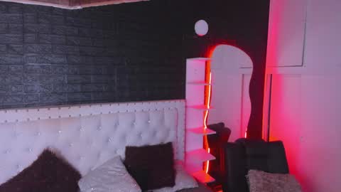 Allison  online show from January 30, 2025, 1:22 am