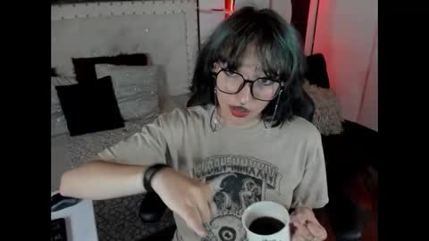 Allison  online show from February 1, 2025, 4:11 pm