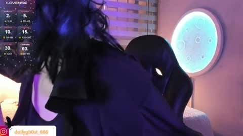 Allison  online show from May 12, 2026, 8:28 pm