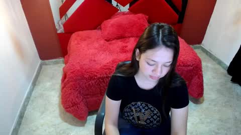 Snapshot of gia_atm chatting on February 10, 2025, 2:59 pm Gia atm online show from February 10, 2025, 2:59 pm