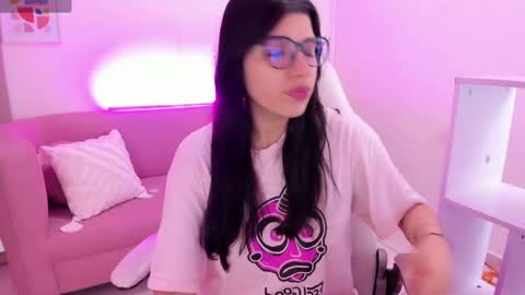 Snapshot of gia_brawn chatting on October 16, 2025, 11:11 am Gia online show from October 16, 2025, 11:11 am