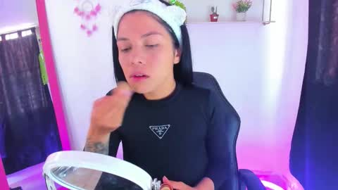 giaaaa   online show from February 16, 2026, 6:48 pm