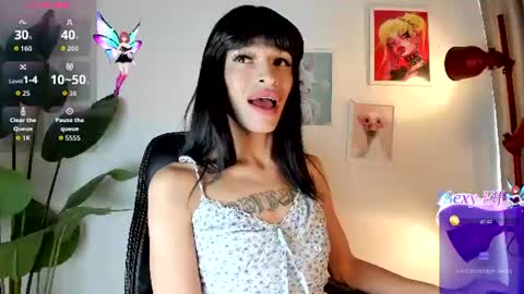 Gia  Please help me with your thumbs up its important   online show from June 17, 2026, 1:12 pm