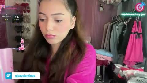 Gia online show from March 15, 2026, 5:19 pm