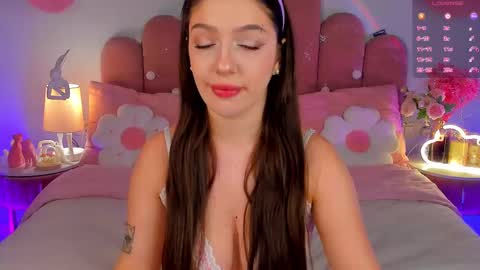 Gia online show from February 2, 2026, 1:32 pm