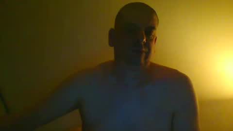 Snapshot of giaco1982 chatting on March 10, 2025, 8:04 am samuel online show from March 10, 2025, 8:04 am