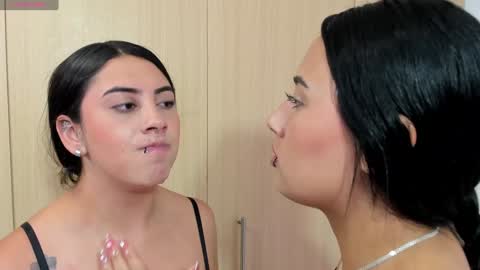 giannagovlea online show from February 3, 2025, 11:05 pm