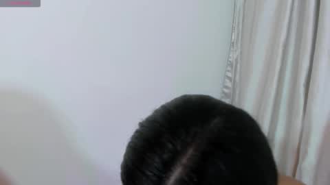 giannagovlea online show from November 24, 2025, 11:37 pm