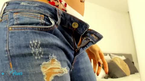 giannanoir online show from December 30, 2024, 11:38 pm