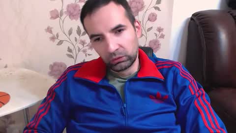 Snapshot of gianni_lion chatting on May 3, 2026, 5:08 pm Gianni online show from May 3, 2026, 5:08 pm