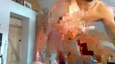 Snapshot of gib_xou chatting on October 1, 2025, 3:40 pm gib_xou online show from October 1, 2025, 3:40 pm