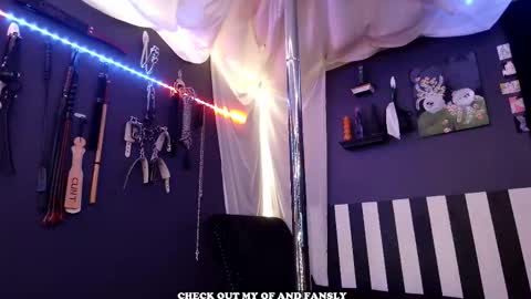 Snapshot of gigglemethis22 chatting on November 3, 2025, 7:48 pm Giggles online show from November 3, 2025, 7:48 pm