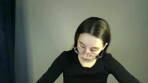 Snapshot of gigi_nix chatting on December 19, 2024, 2:13 pm Gigi online show from December 19, 2024, 2:13 pm