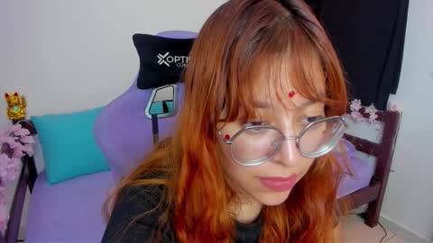 gigimooon online show from October 30, 2025, 1:40 am