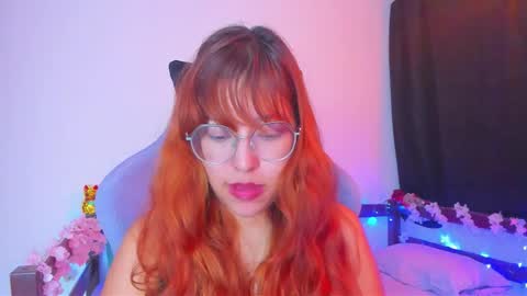 gigimooon online show from November 4, 2025, 1:27 am