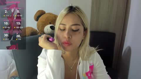 Snapshot of gigiprincesss chatting on February 6, 2025, 4:10 am Gigi online show from February 6, 2025, 4:10 am