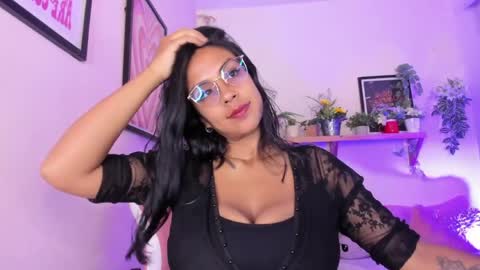 giisell online show from April 21, 2026, 12:33 pm