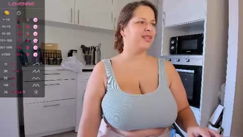 Snapshot of gillynilly chatting on July 16, 2026, 2:56 pm Gilly online show from July 16, 2026, 2:56 pm