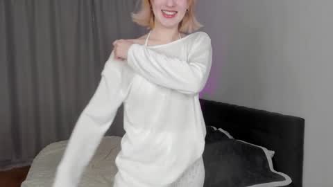 Snapshot of gin_yoon chatting on September 26, 2025, 6:17 am Gin online show from September 26, 2025, 6:17 am