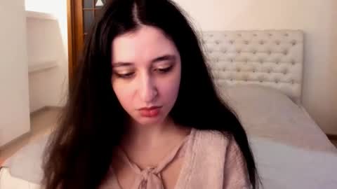 Kate online show from February 11, 2025, 11:54 am