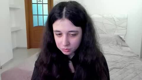 Kate online show from December 20, 2025, 9:38 am